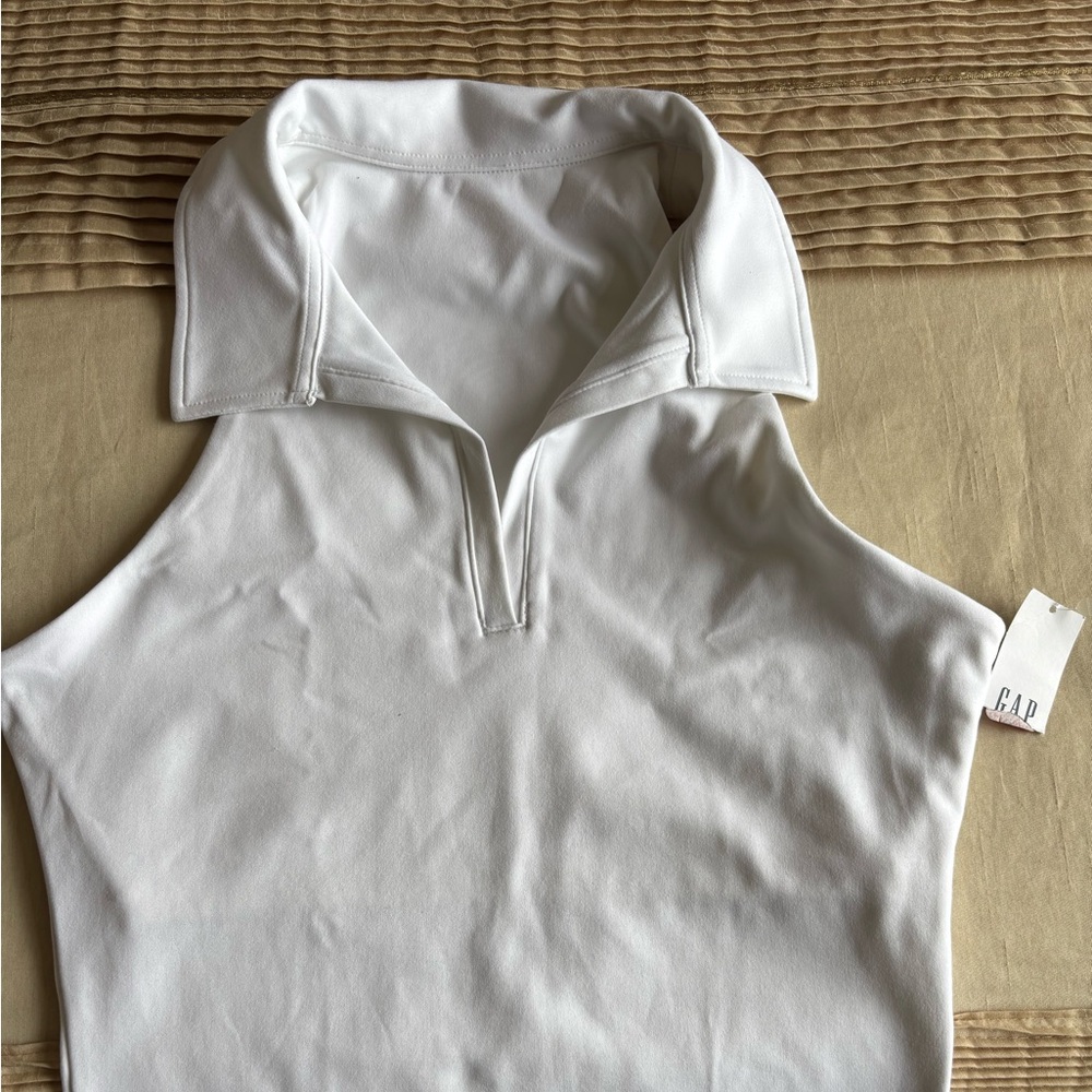 GAP White Short Sleeve Tee